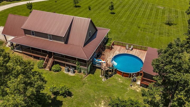 Property Photo: 846 Clark Hollow Rd TN 37186