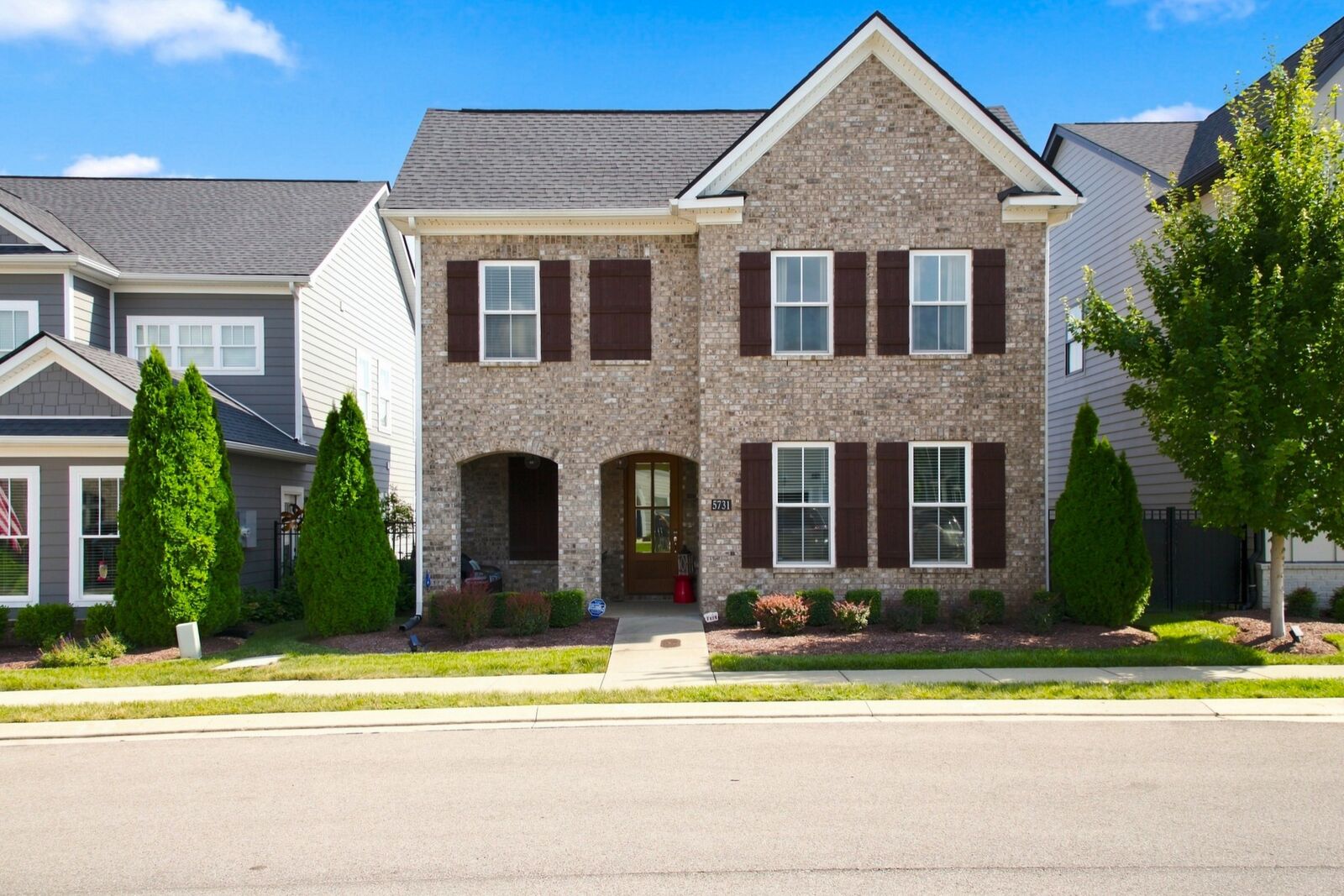 Property Photo: 5731 Heirloom Dr TN 37129
