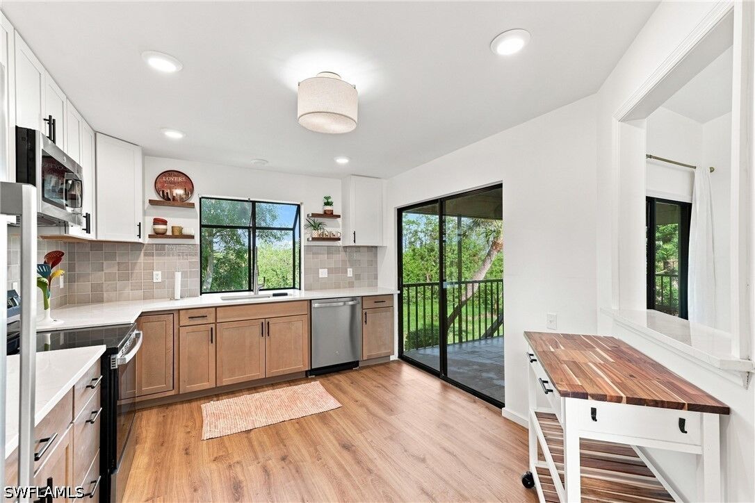 Property Photo:  17719 Island Inlet Court  FL 33908 