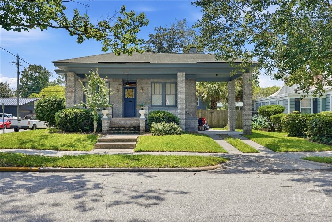 Property Photo: 1323 E 48th Street GA 31404