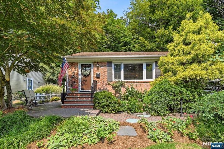 Property Photo:  31 Truman Boulevard  NJ 07436 