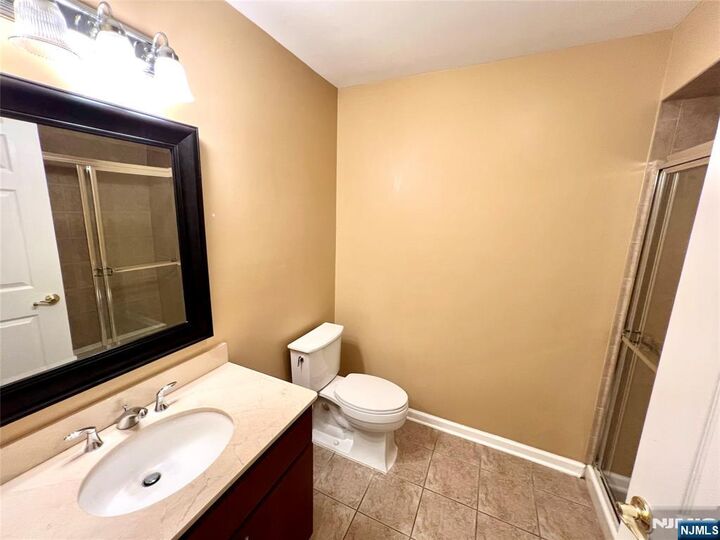 Property Photo:  10 Terrace Avenue 9  NJ 07604 