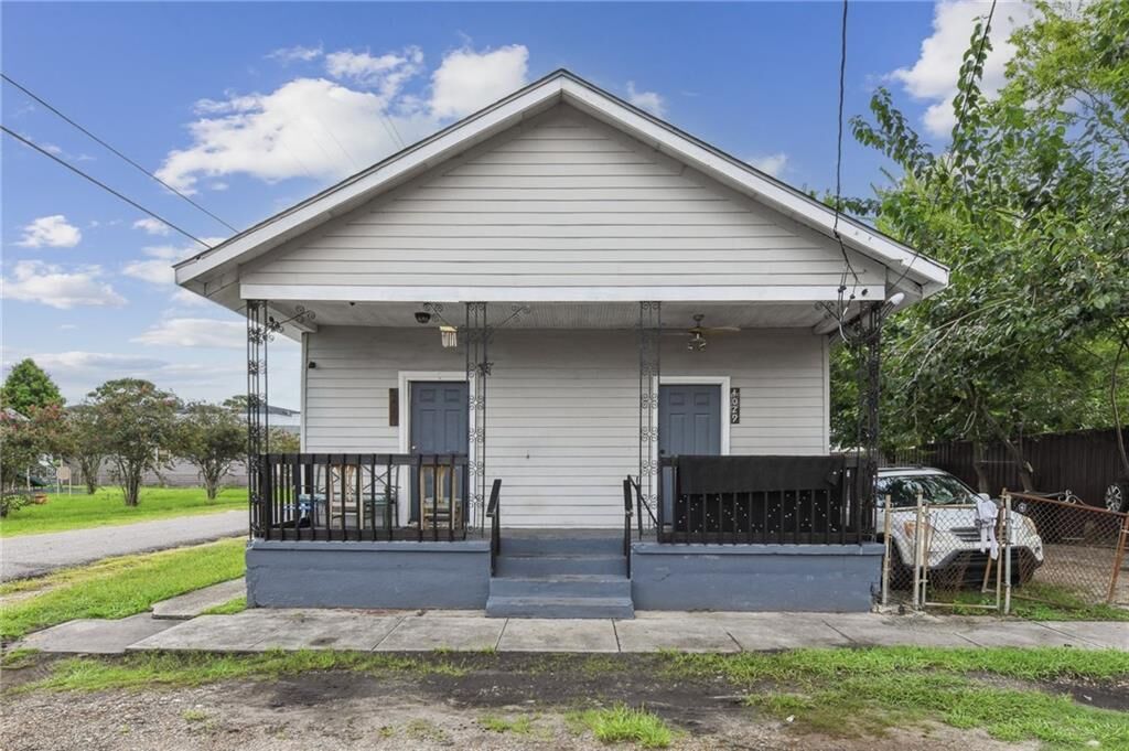 Property Photo:  4029 31 Iroquois Street  LA 70126 