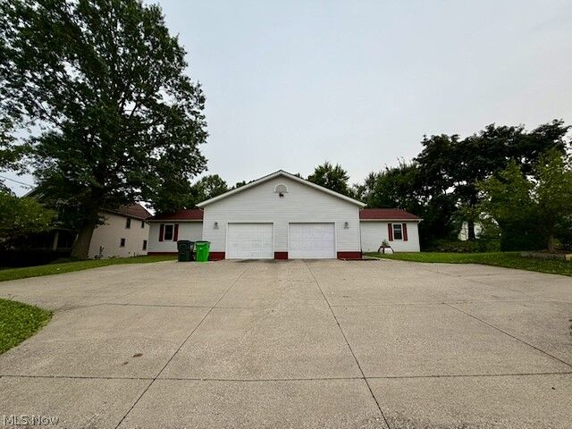 Property Photo:  2670-2672 Graham Road  OH 44224 