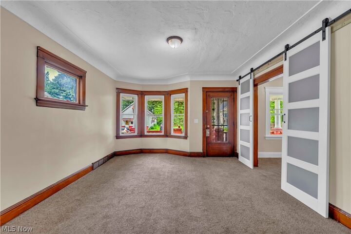 Property Photo: 3617 E 57th Street 1/Dn OH 44105
