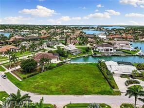 Property Photo:  1331 Forrest Ct  FL 34145 