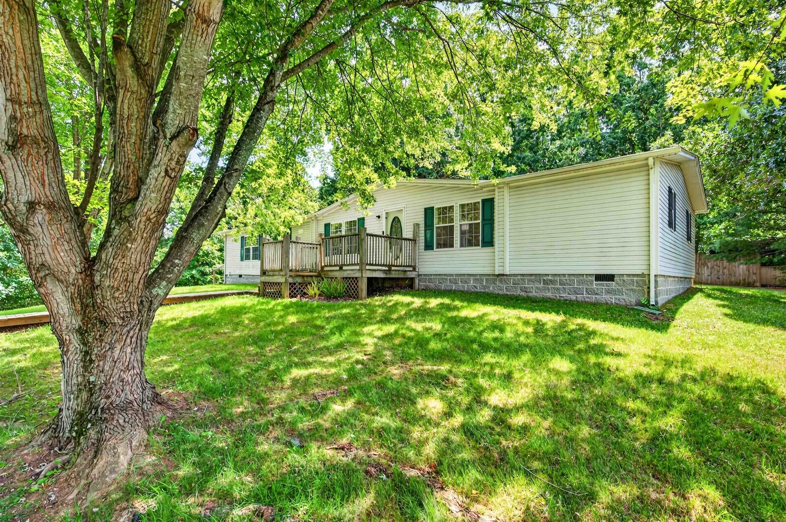 Property Photo:  884 Martin Drive  VA 24060 