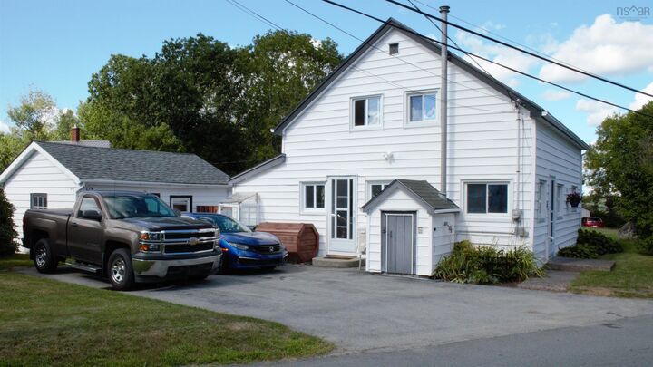 Property Photo: 10 Town Lake Road NS B0T 1K0