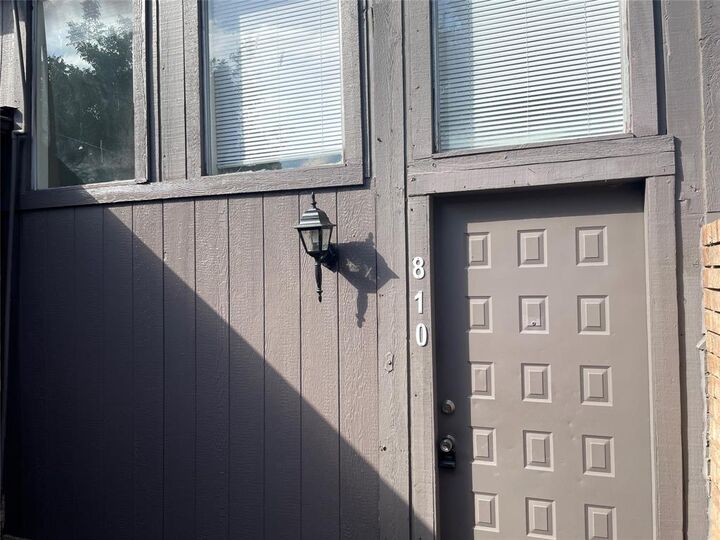 Property Photo:  810 Clarissa Place  TX 75040 