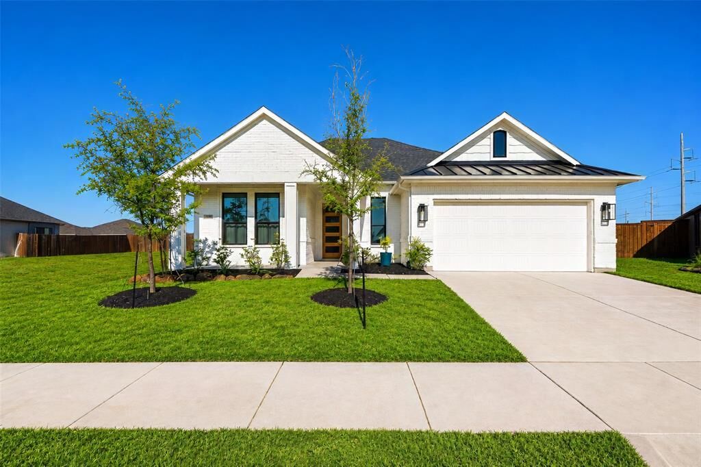 Property Photo:  3904 Felicity Lane  TX 76207 