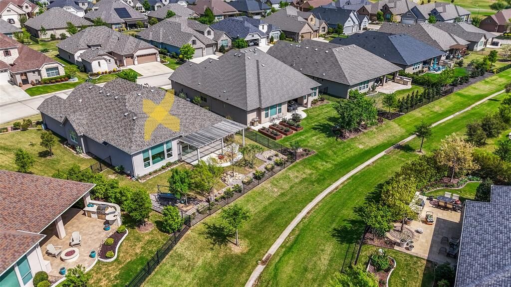 Property Photo:  12521 Pumice Lane  TX 76207 