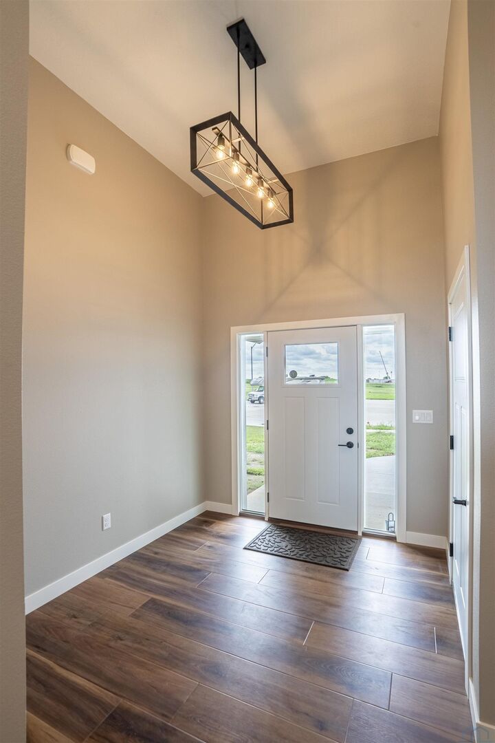 Property Photo:  1912 2nd Ave SE  IA 51031 