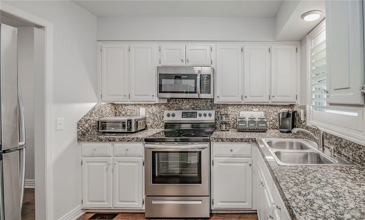 Property Photo: 40 Abingdon Lane AR 72715