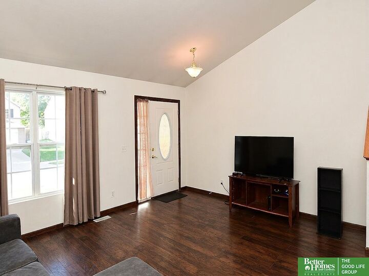 Property Photo: 15804 Cottonwood Avenue NE 68136