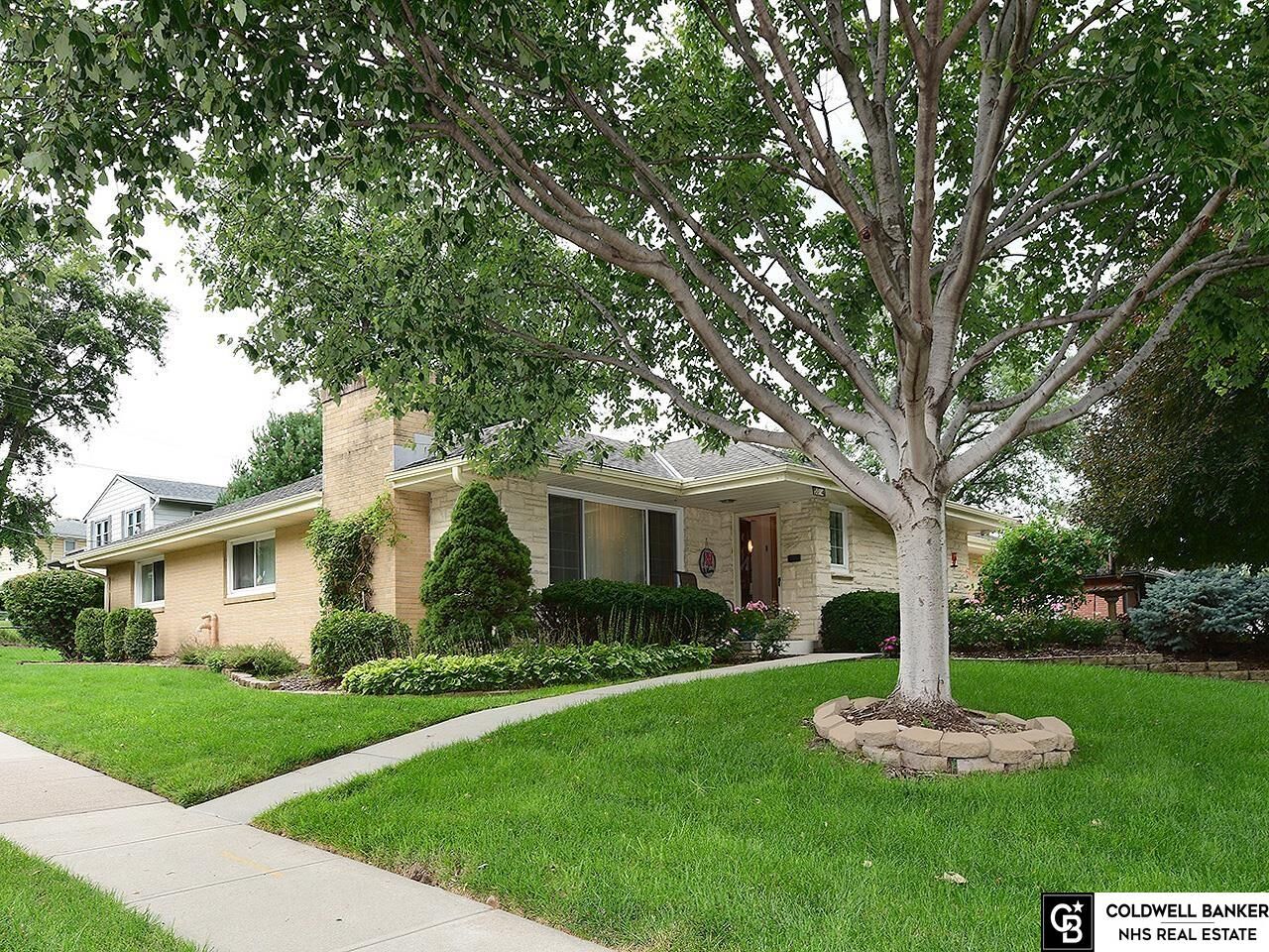 Property Photo:  5014 S 77th Avenue  NE 68127 