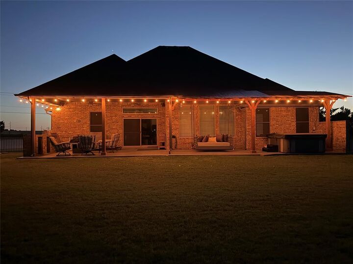 Property Photo:  2040 S May Avenue  OK 73044 