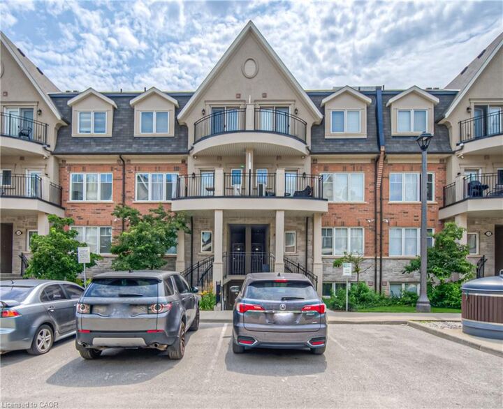 Property Photo: 2420 Baronwood Drive 32-01 ON L6M 0X6