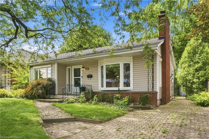 Property Photo:  17 Rita Street Main  ON L9H 4S1 