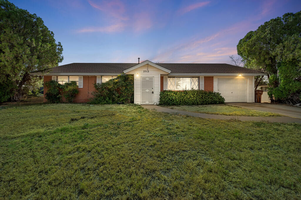 Property Photo: 2512 Lynn Dr TX 79720
