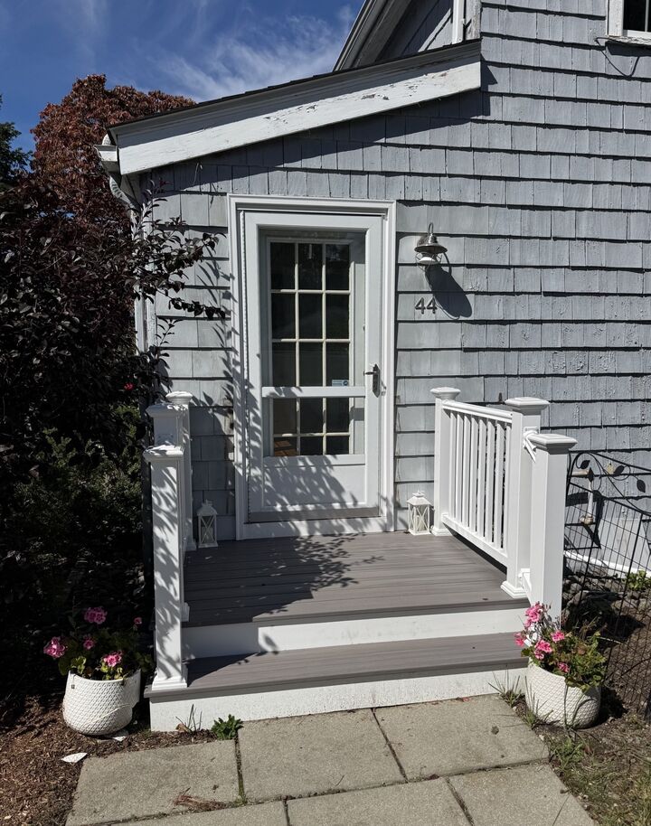 Property Photo:  44 Mount Vernon St  MA 01960 