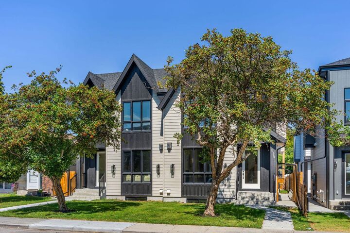 Property Photo: 518 22 Avenue NW AB T2M 1N6