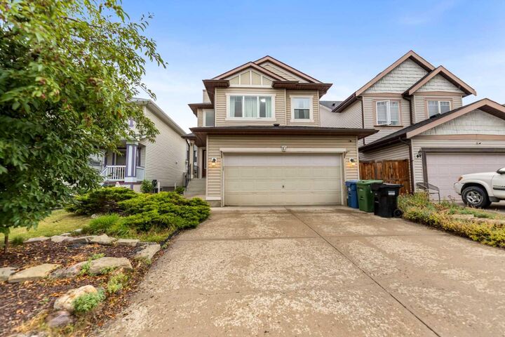 10 Evansmeade Manor NW — photo 1