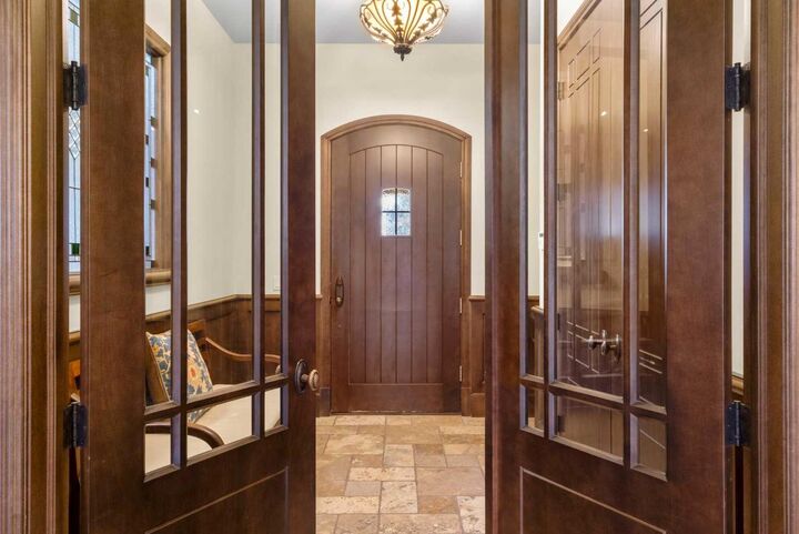Property Photo: 2905 Carleton Street SW AB T2T 3L1