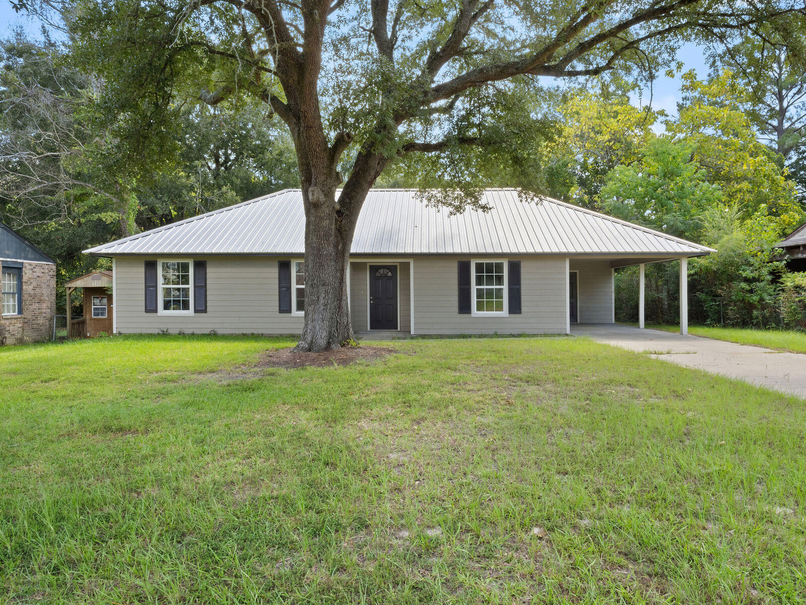 Property Photo: 515 Whittington LA 71446