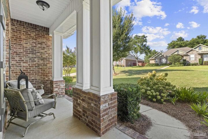 Property Photo: 8975 Salt Grass Dr FL 32526
