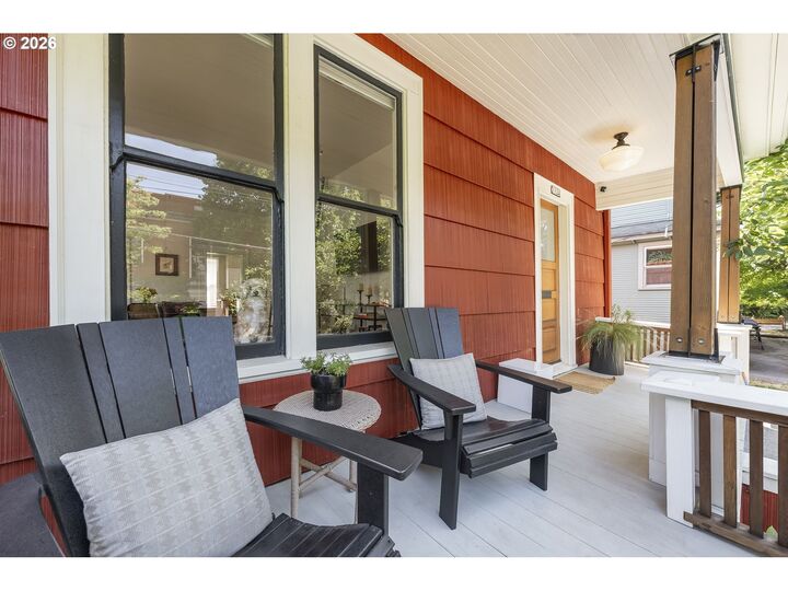 Property Photo: 1124 SE 35th Ave OR 97214