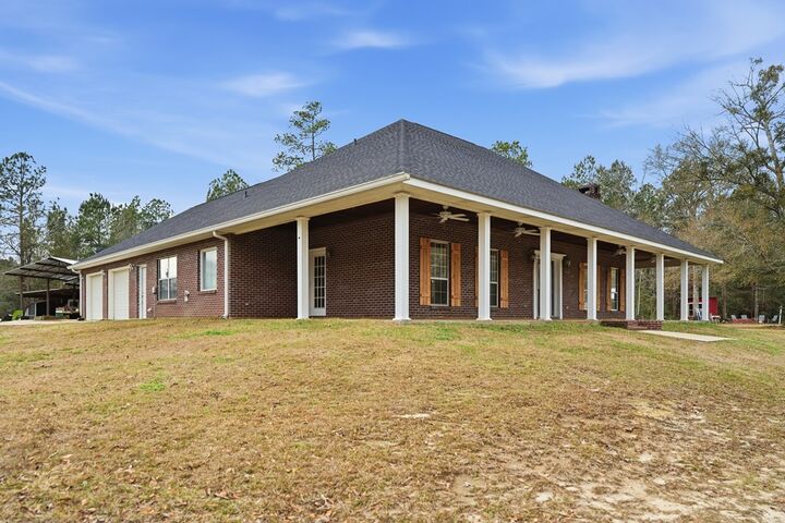 Property Photo:  268 Baucum Rd  MS 39426 