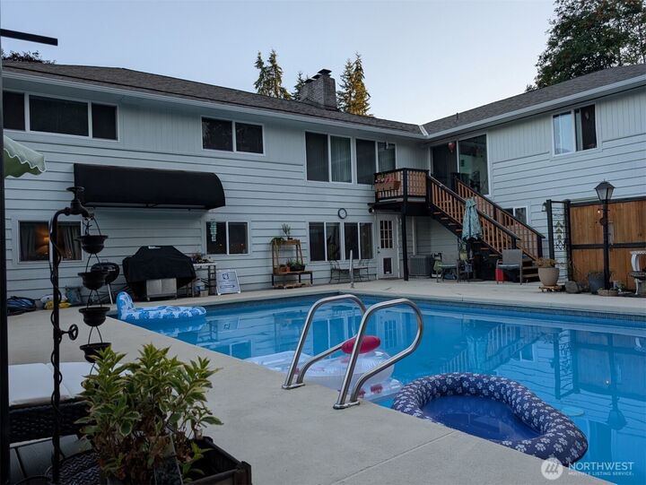 Property Photo:  224 S 166th Street  WA 98148 
