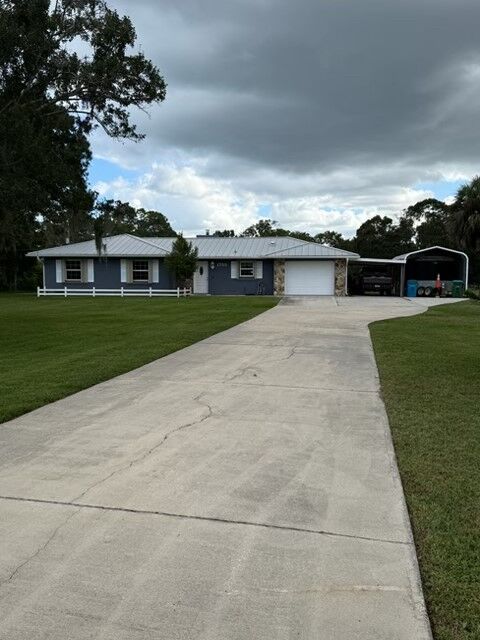 Property Photo:  1755 Cypress Lake Drive  FL 32949 