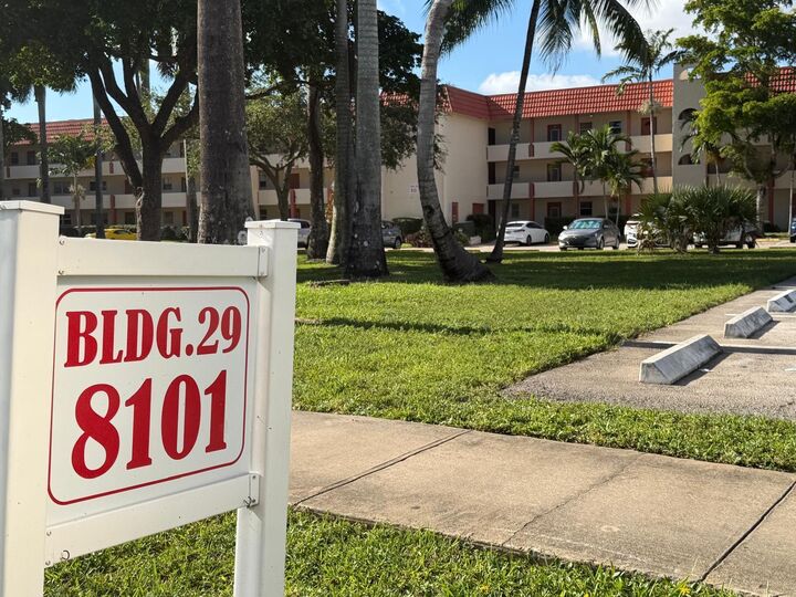 Property Photo: 8101 S Sunrise Lakes Drive N 204 FL 33322