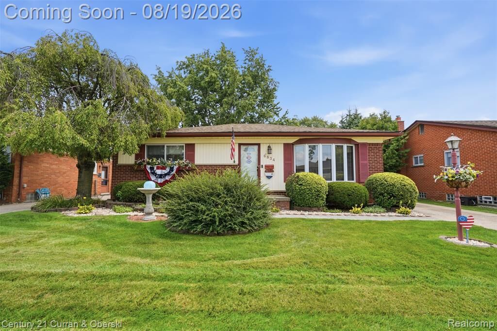 Property Photo:  6834 Cronin Drive  MI 48127 
