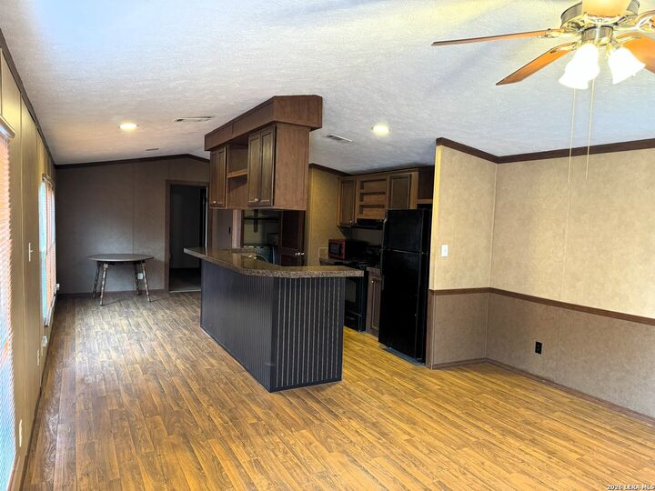 Property Photo: 385 W County Road 5719 TX 78016