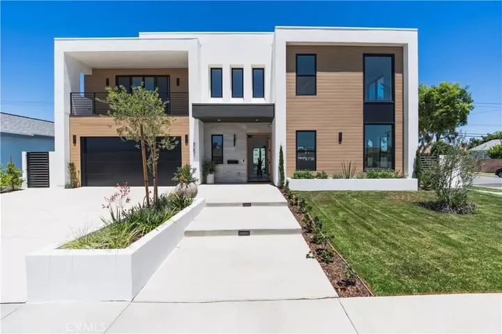 Property Photo:  8251 Friesland Drive  CA 92646 