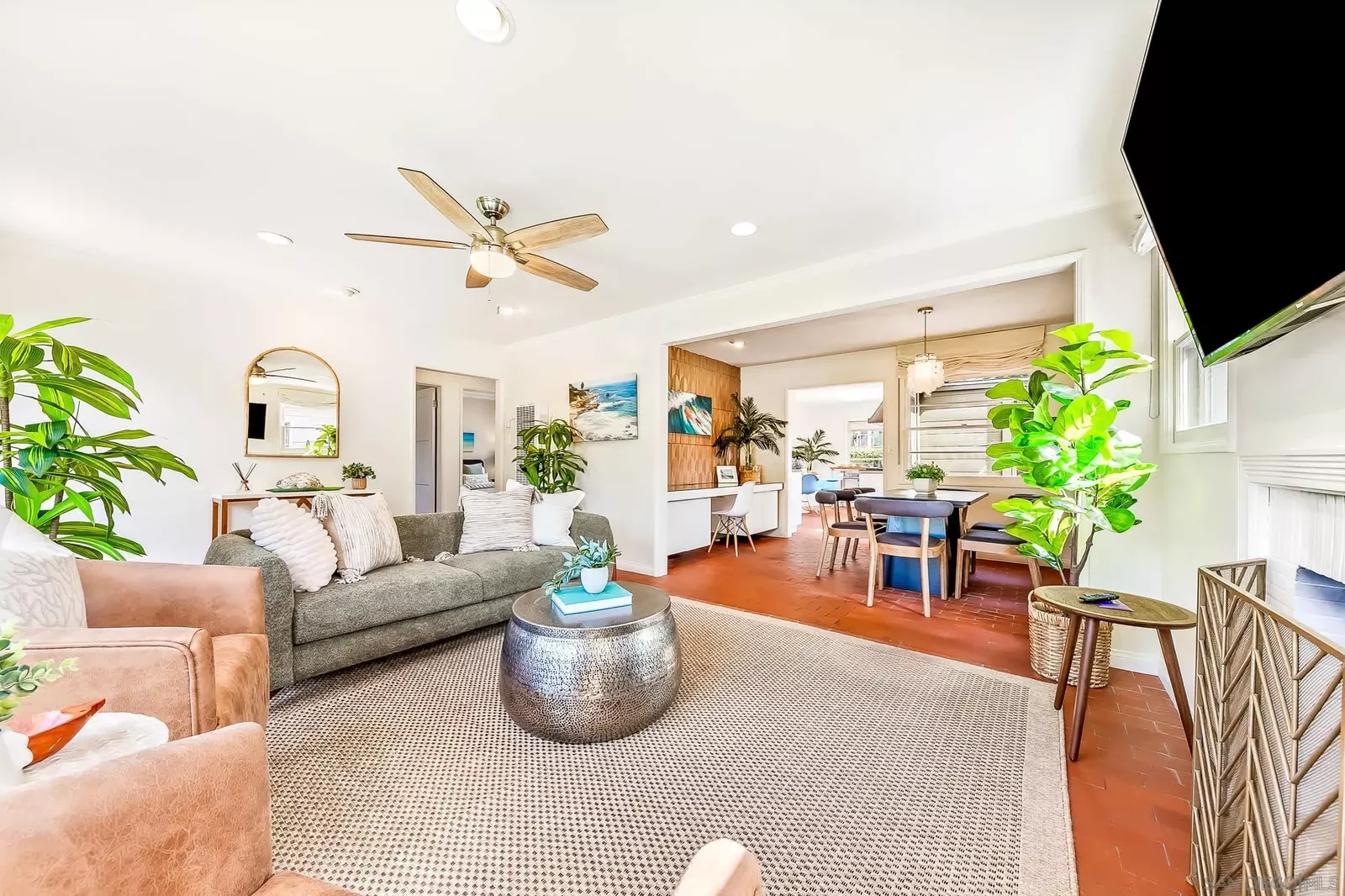 Property Photo:  723 Arenas  CA 92037 