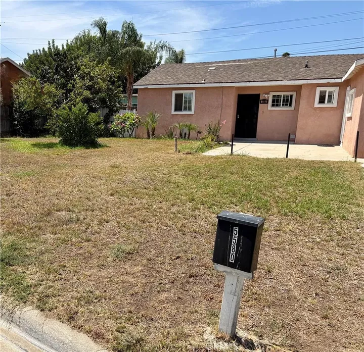 Property Photo:  5580 Noble Street  CA 92503 