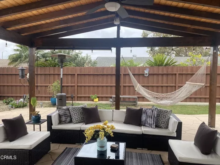 Property Photo: 861 Calle Camelia CA 93010