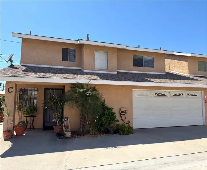 Property Photo: 5211 Clara Street C CA 90201