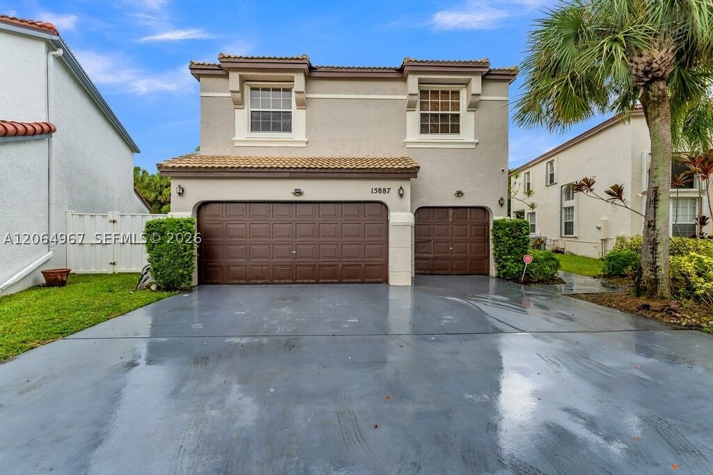 Property Photo:  15887 NW 11th St  FL 33028 