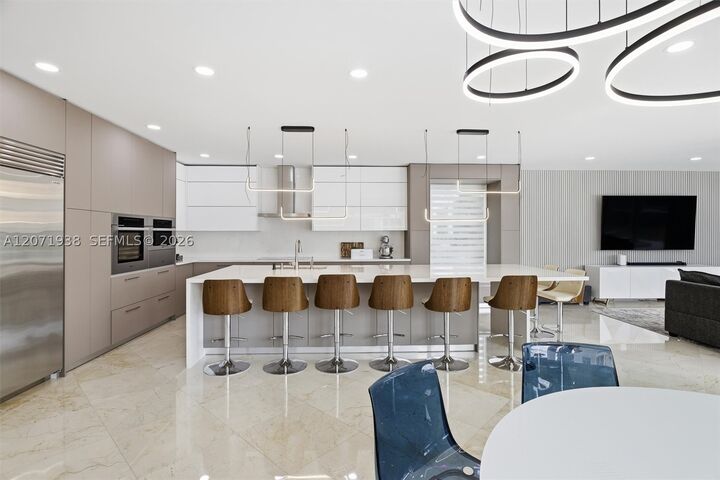 Property Photo:  3526 Juniper Ln  FL 33330 