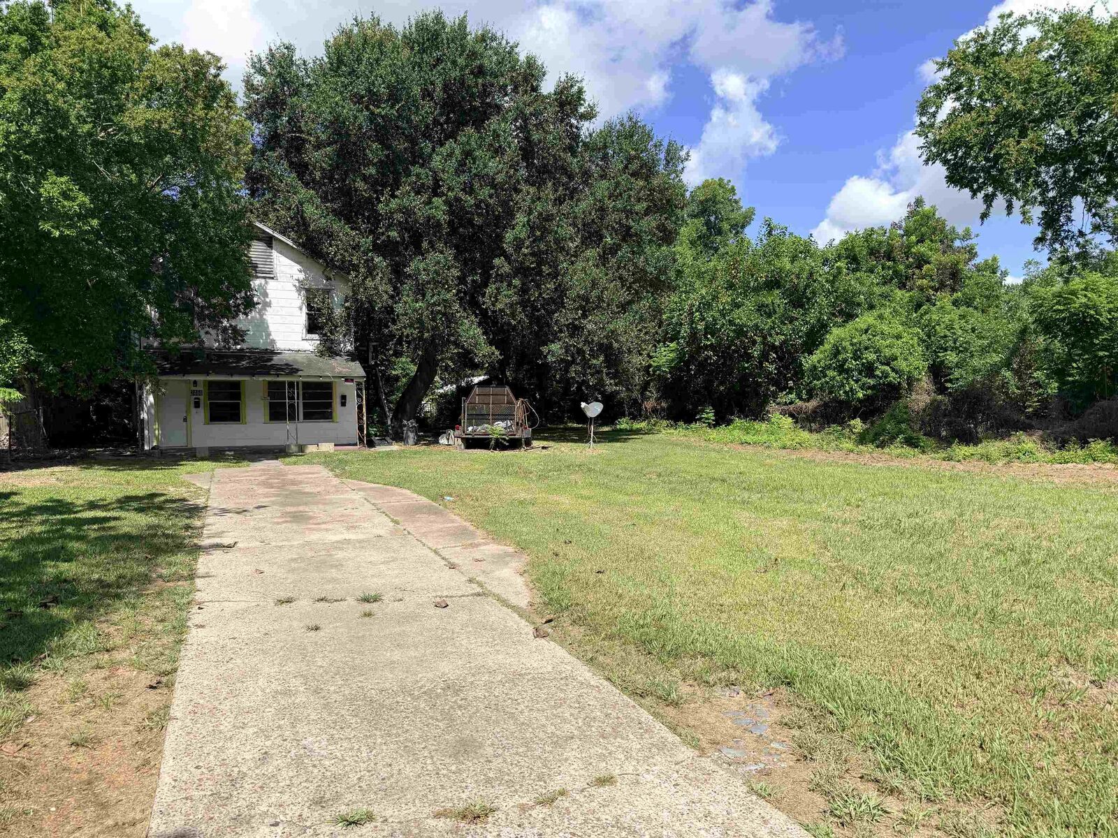Property Photo:  2460 Emile St  TX 77701 