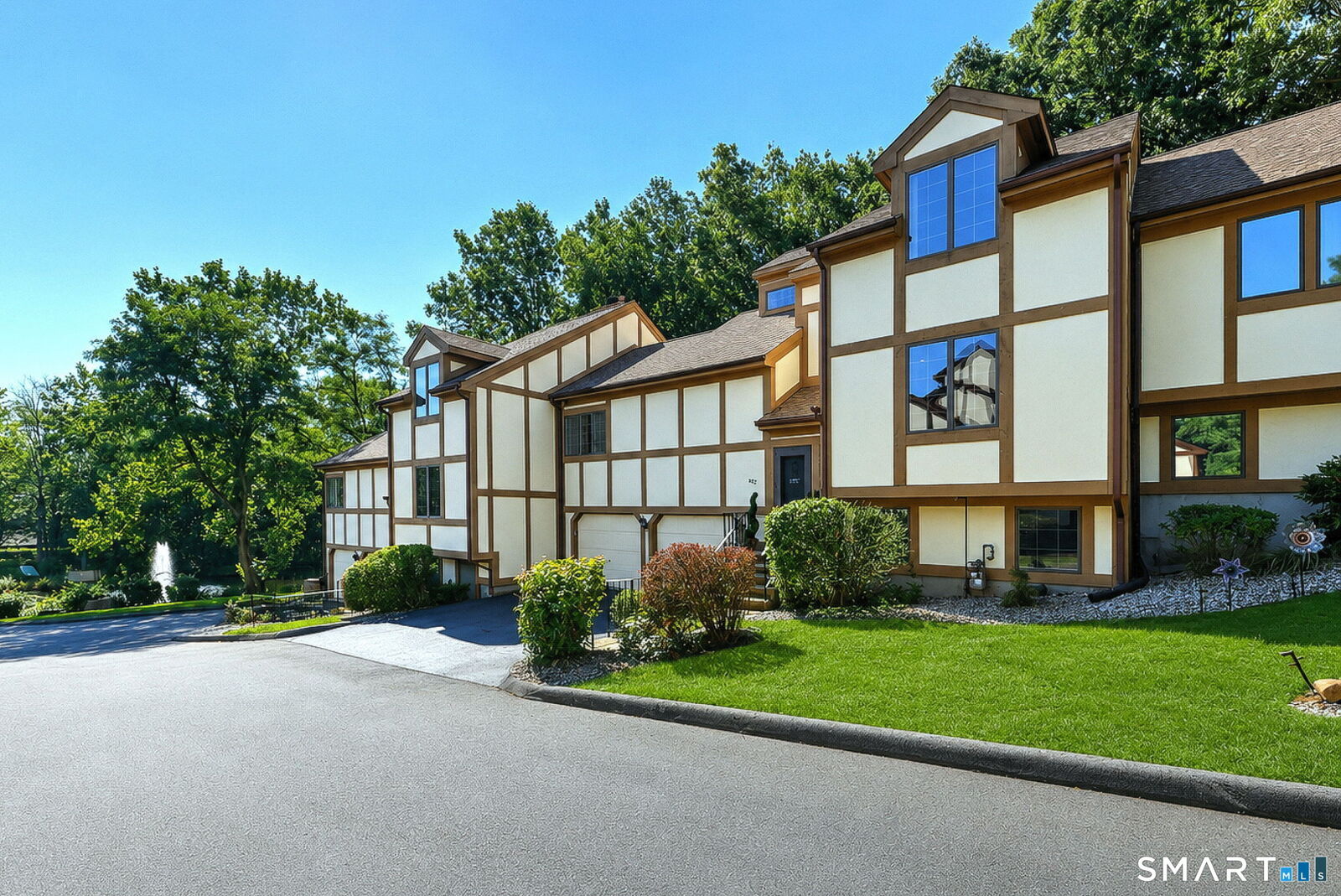 Property Photo: 690 Forest Road 482 CT 06516