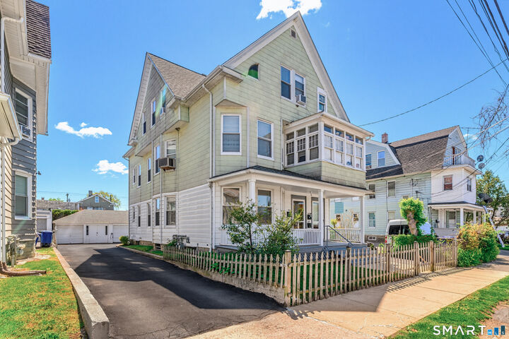 Property Photo: 885 Grand Street CT 06604
