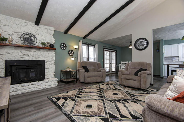 Property Photo:  1014 W Woodland Drive  MO 65738 