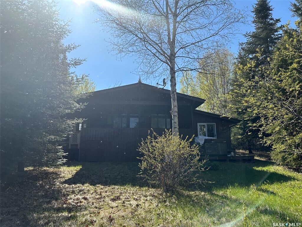 Property Photo:  1010 Waskos Drive  SK S0J 1L0 