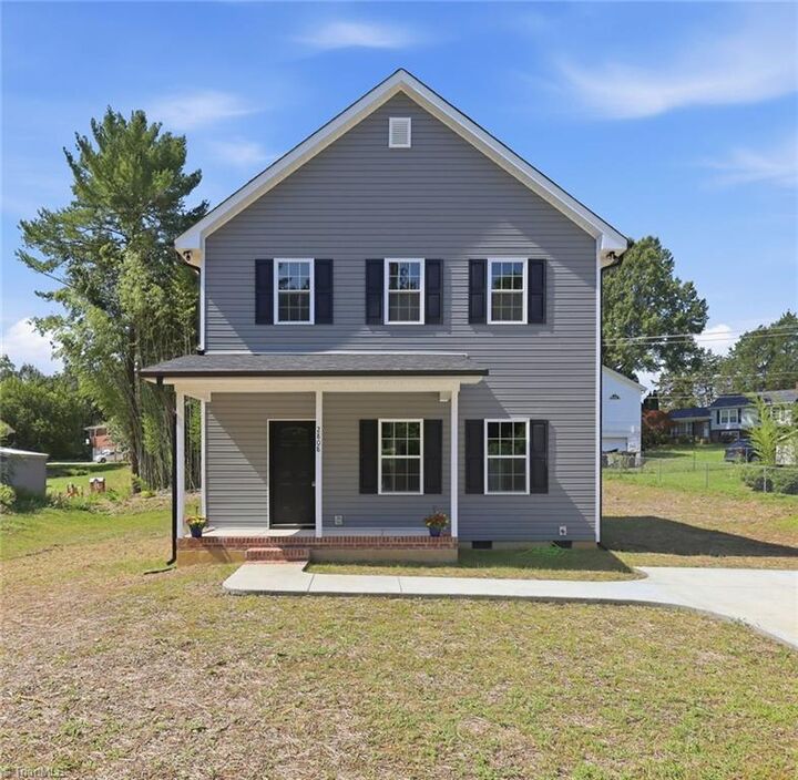 Property Photo: 2808 Reynolds Park Road NC 27107