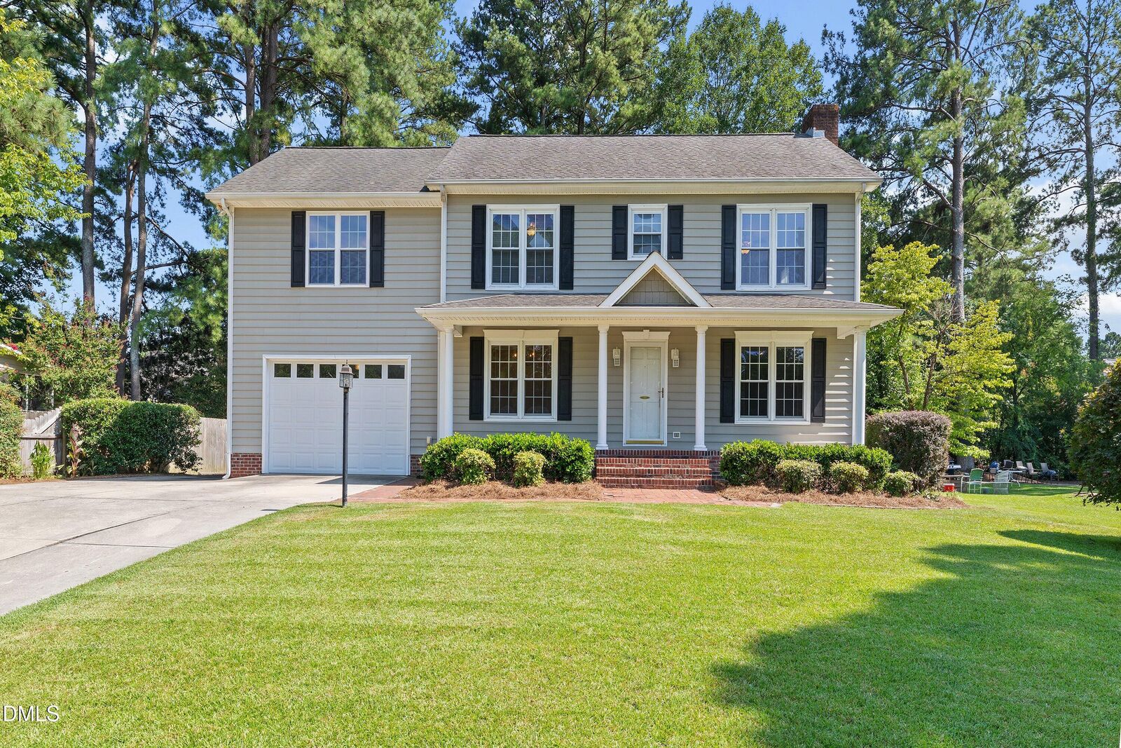 Property Photo:  21 Eden Drive  NC 27577 